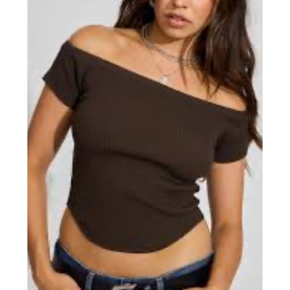 Garage Off Shoulder Short Sleeve Top Armadillo Brown Size S